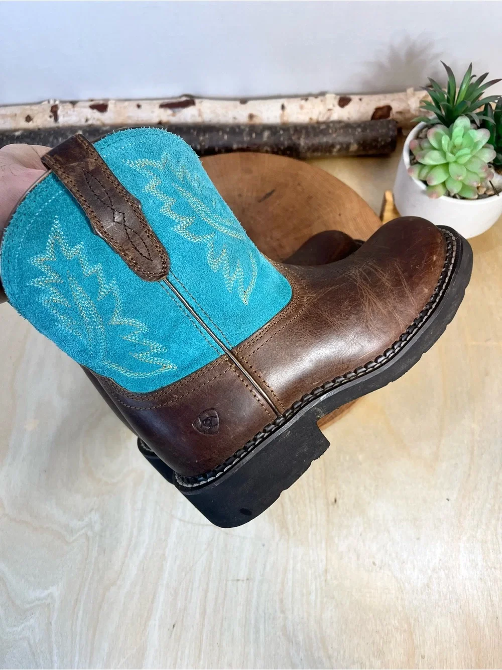 Ariat kid fatbaby